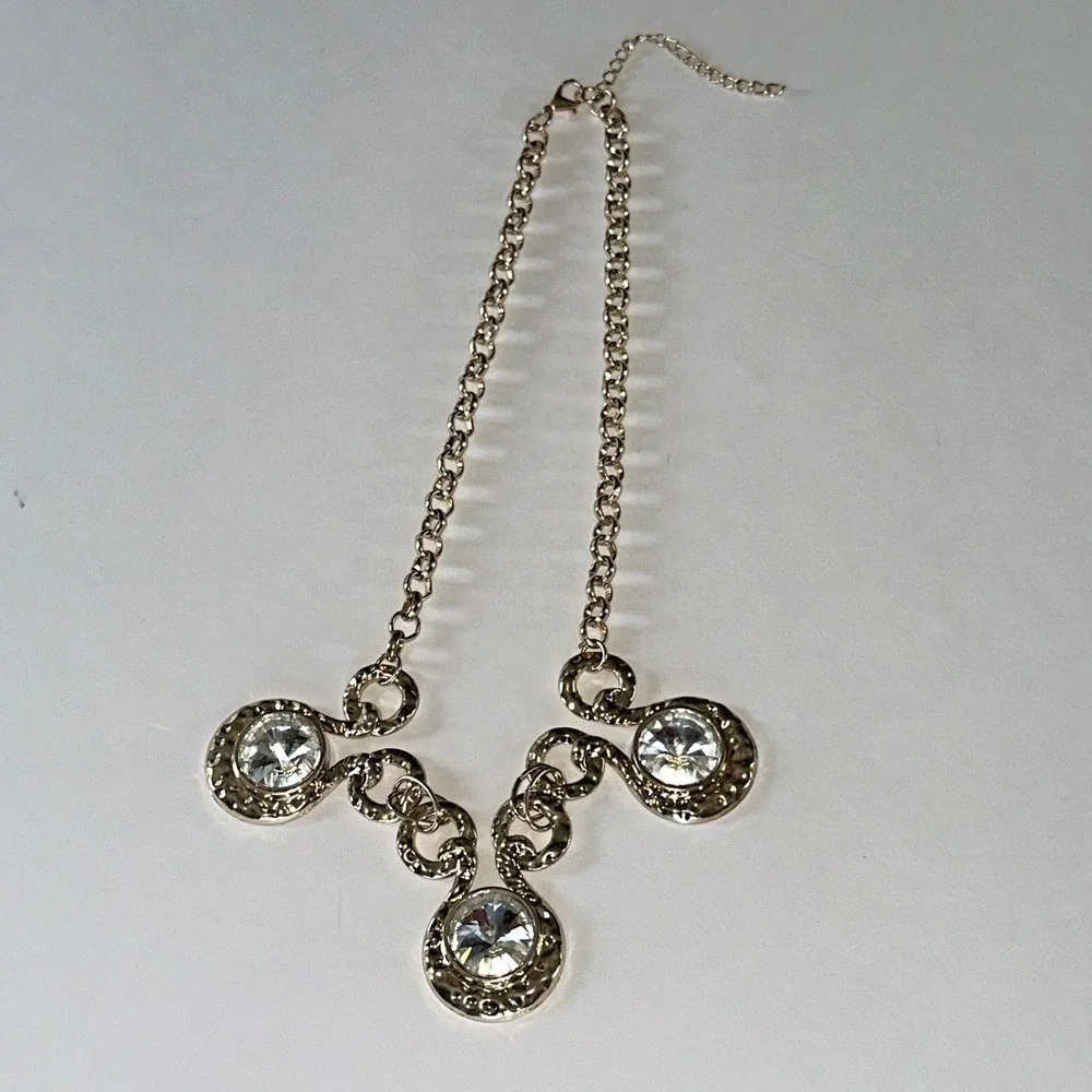 Unbranded Statement Necklace Womens OS Gold Excellent Crystal Bib Hammered Metal